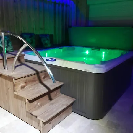 Love-room De La Truffiere Love hotel Bertric-Buree