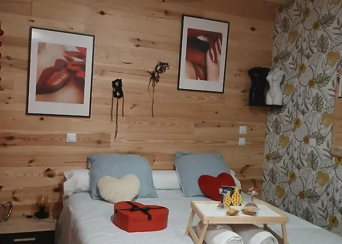 Love-room De La Truffiere Motel para Casais